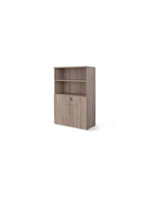 Guarda-roupa médio com portas baixas e prateleiras ajustáveis
