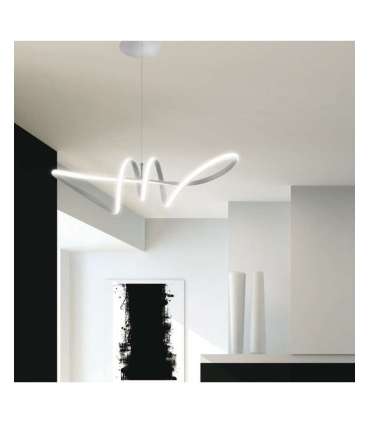 Lámpara de techo led modelo Irene acabado negro acabado plata 32 cm(alto) 77 cm(ancho) 30 cm (fondo)