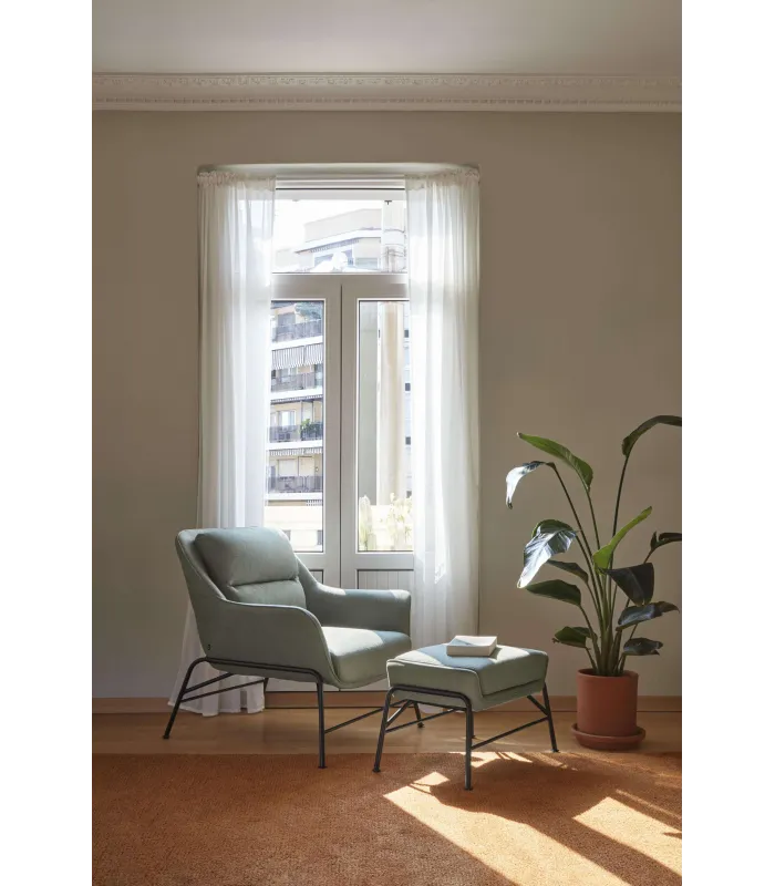 Puff modelo Sadira tapizado en tela varios colores a elegir