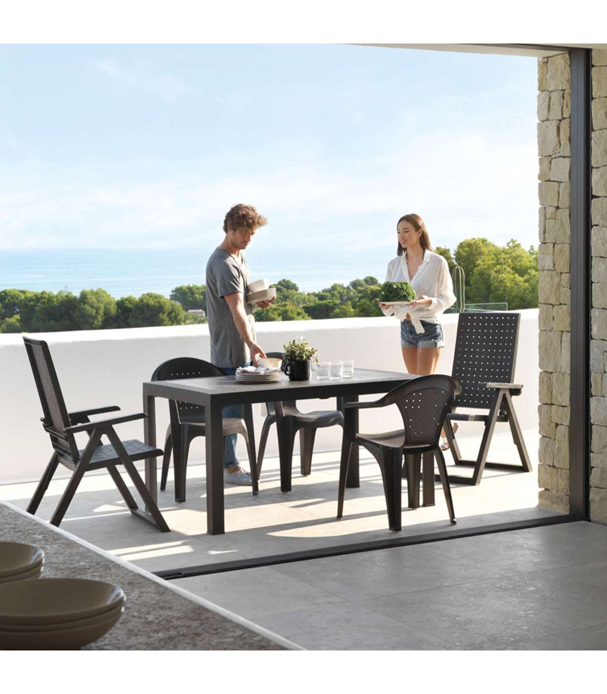 https://mueblesbaratos.com.es/379124-superlarge_default_2x/mesa-rectangular-para-terraza-o-jardin-alaska-acabado-antracita.jpg