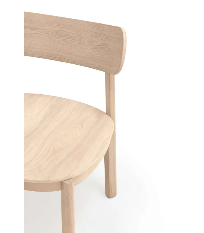 Butaca Nara natural claro, diseño elegante y cómodo