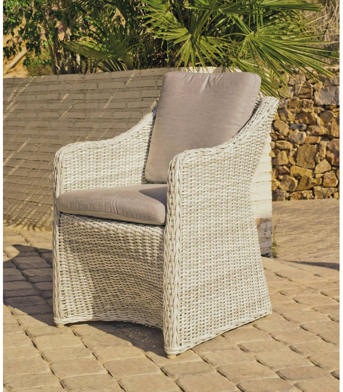 copy of Luxe Celebes-50 marrow armchair.