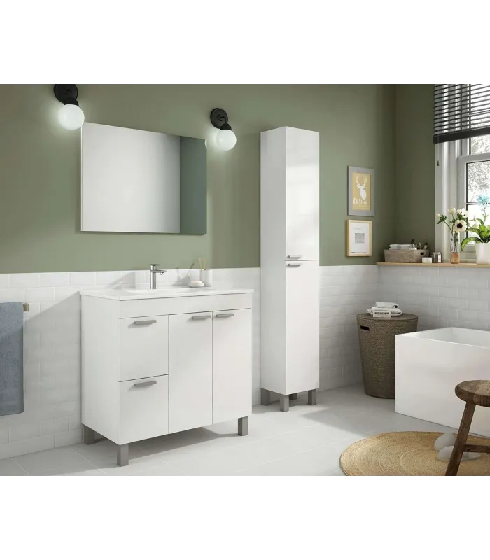 Mueble con lavabo y espejo en blanco elegante