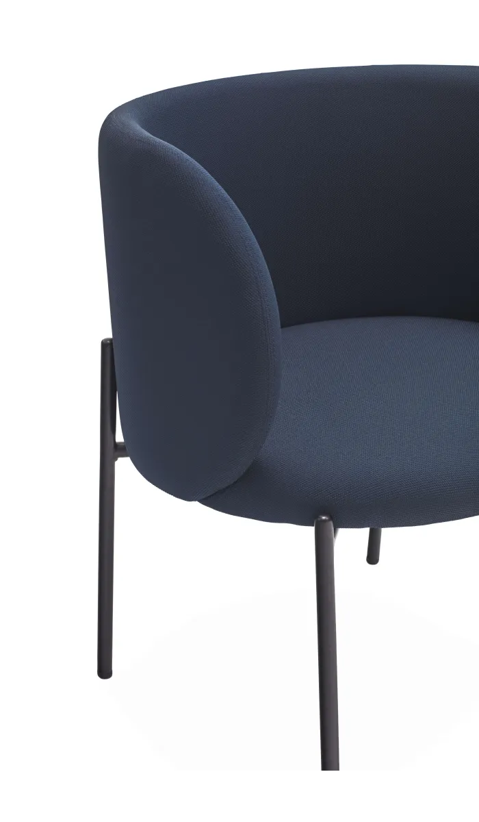 Poltrona Mogi: estilo moderno e conforto azul marinho