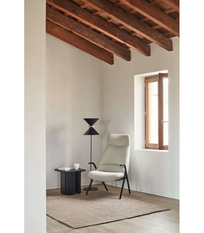 Butaca Dins-Alta tapizada color crema, 81x114x83 cm