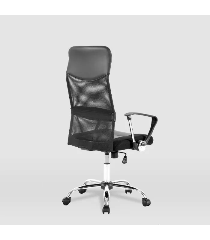 Silla de oficina Dafne, ergonomía y confort en negro