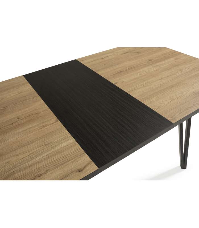 Mesa de jantar retangular extensível: elegância e estilo.