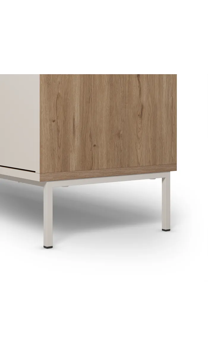 Mueble aparador modelo Doric 3 puertas 3 cajones interiores acabado blanco.