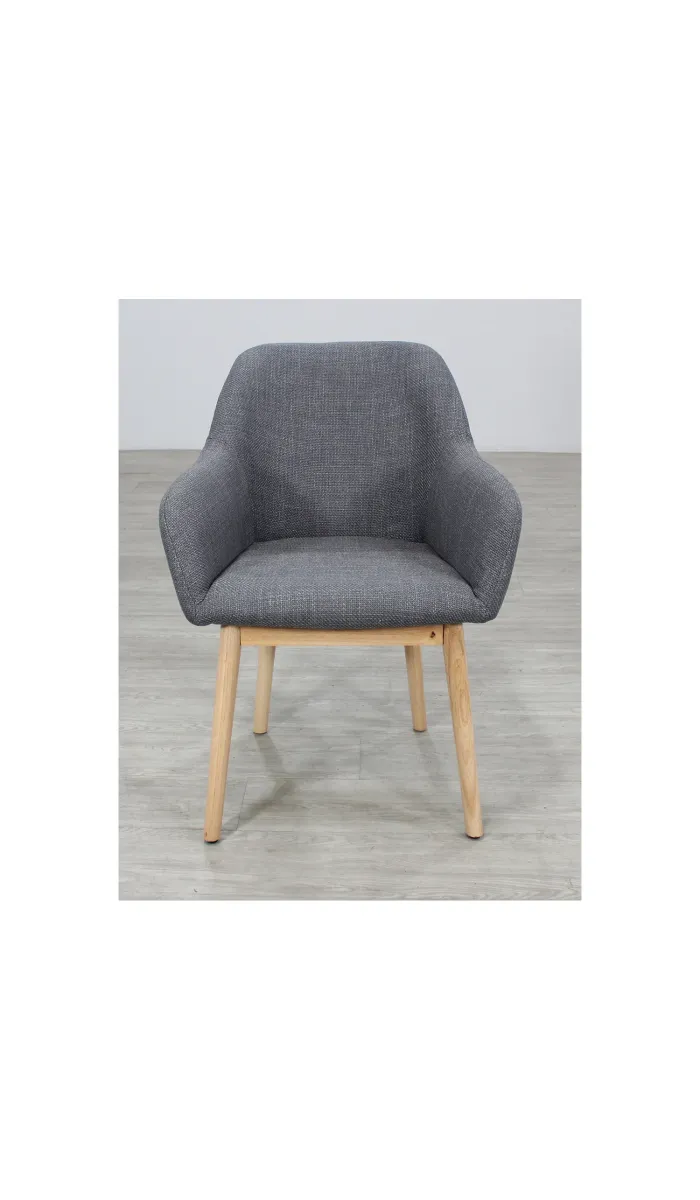 Sillón Gilda  elegante y cómodo en textil gris.