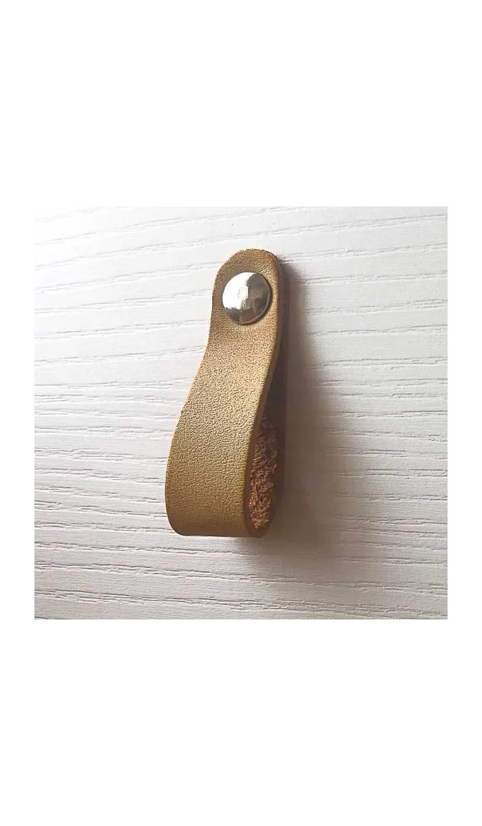 Roupeiro 3 portas dobrável com acabamento moderno e prático