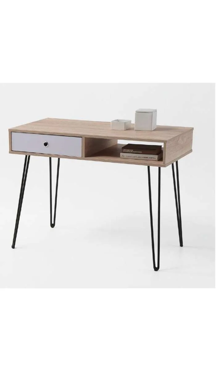 Mesa escritorio Kala: elegancia y funcionalidad.